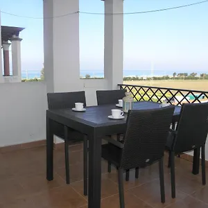https://apartamento-sol-zahara-de-los-atunes.es-andalucia.com